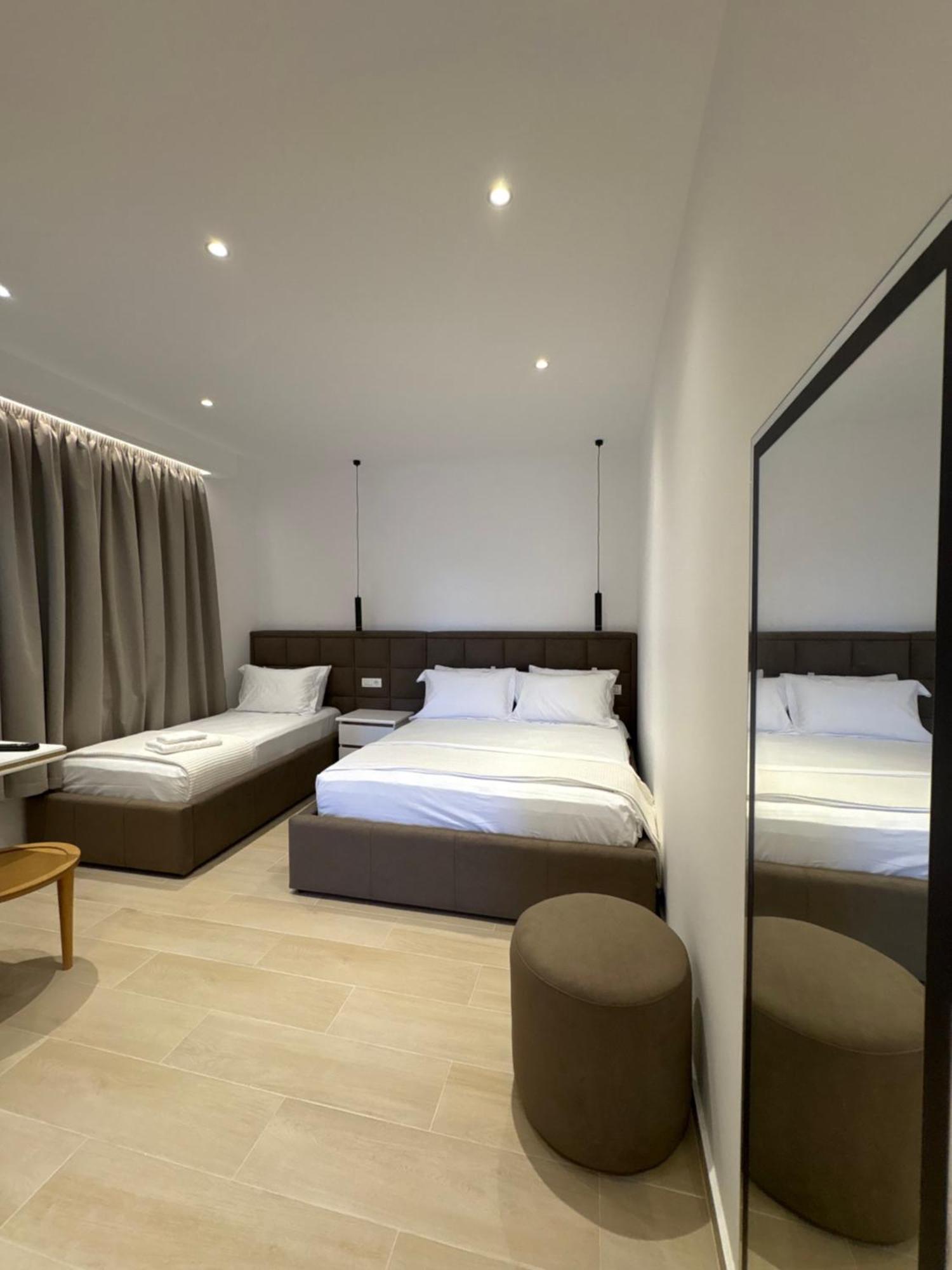 קסאמיל Xhonis Apartments מראה חיצוני תמונה