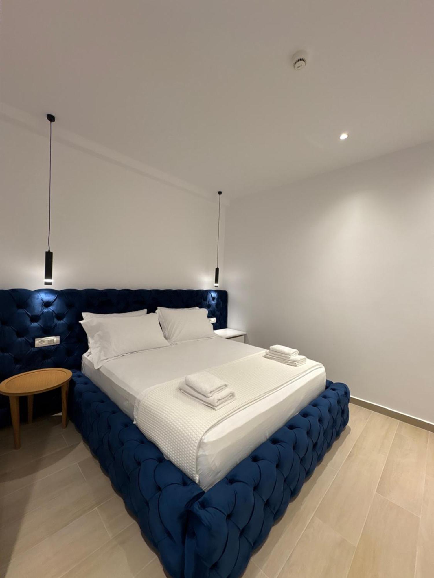 קסאמיל Xhonis Apartments מראה חיצוני תמונה