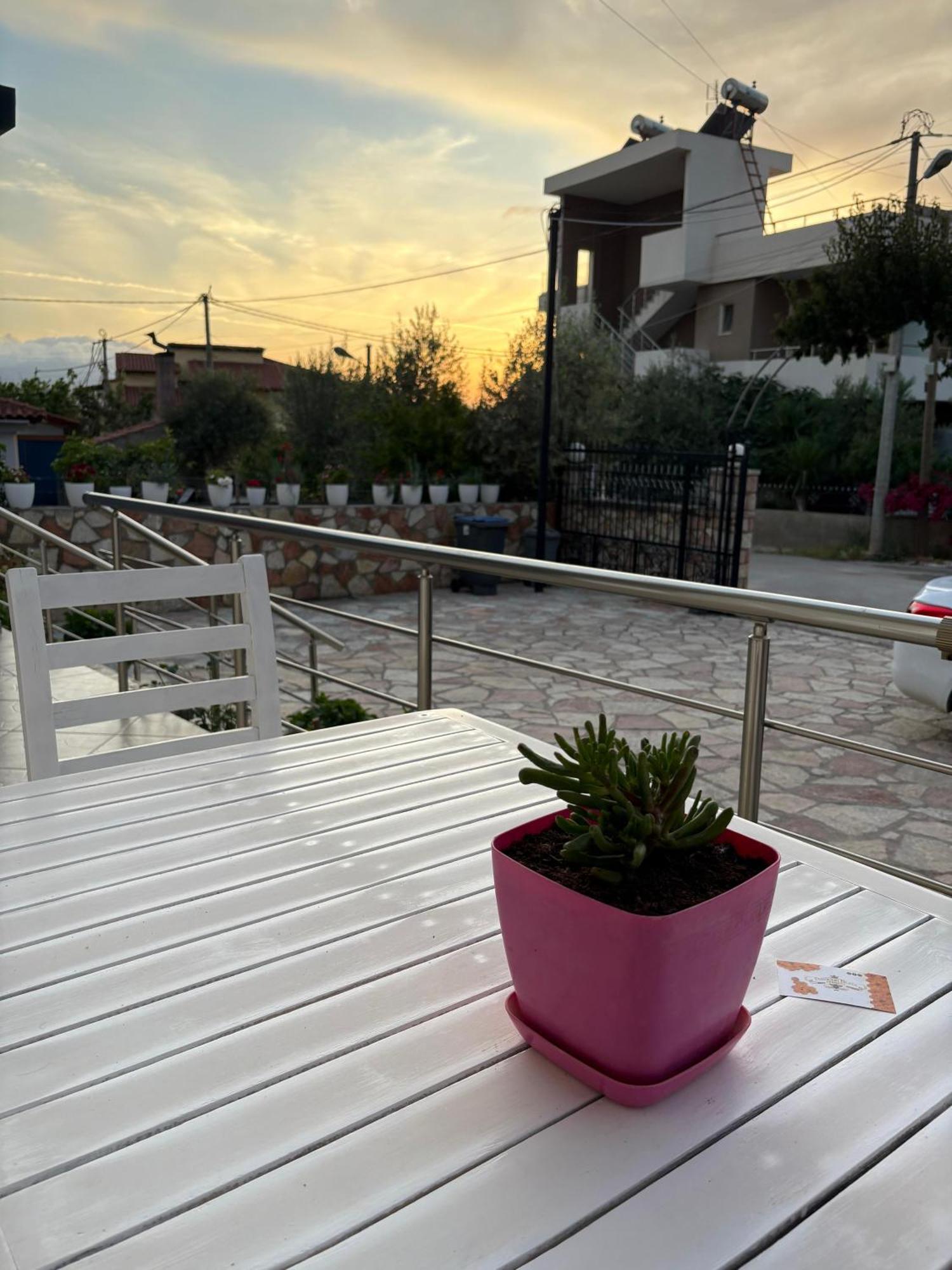 קסאמיל Xhonis Apartments מראה חיצוני תמונה